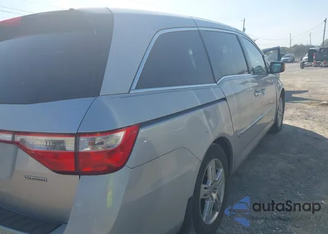 2011 Honda Odyssey Touring/Touring Elite из США, поврежденный, VIN 5FNRL5H92BB047064